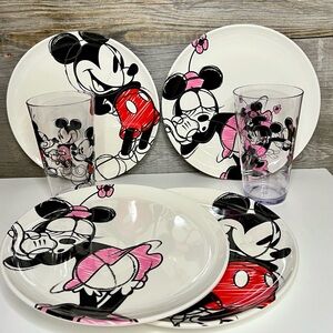 2 Glasses + 4 Disney Mickey & Minnie Melamine Plates, Retired Sketch Design